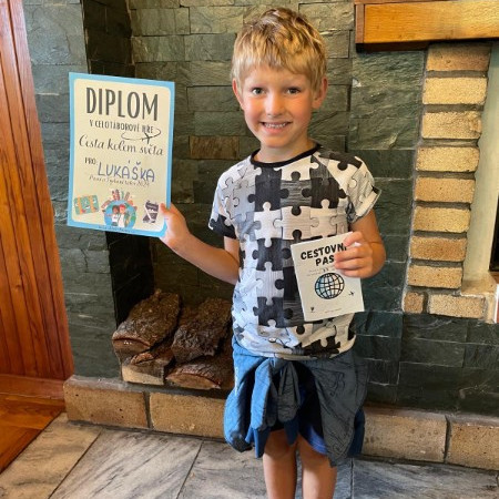 [679fc525-af60-44aa-bced-4ebe09bf5bf7.jpeg]