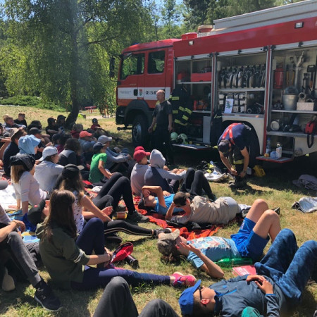 [6.-den-4.7-4-.jpeg]