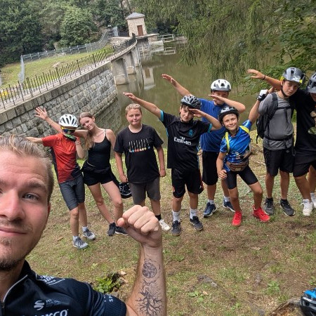 [41f30637-9e20-4fb6-a851-a30962e2a031.jpeg]