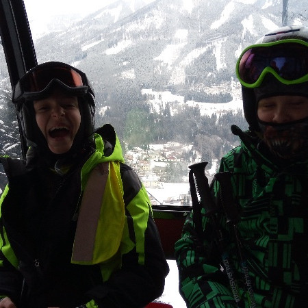 [img-20180214-090543-1.jpeg]