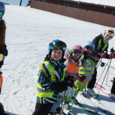 [17ccb321-0ef1-45b0-9936-475a899bb628.jpeg]