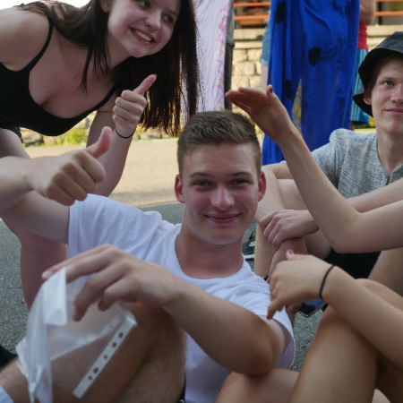 [4.-den-2.7-6-.jpeg]