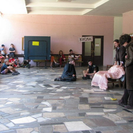 [divadlo-36-resize.jpeg]