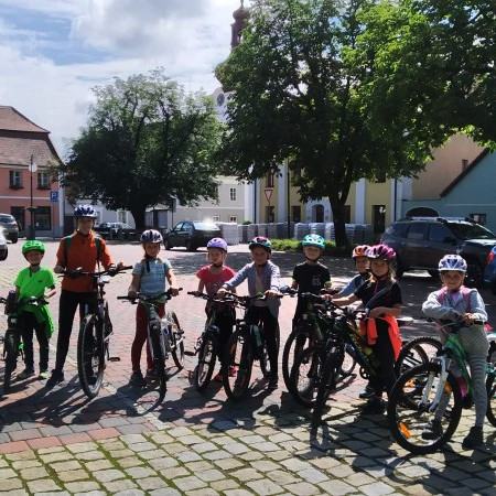 [photo-2020-08-09-12-05-00-2-.jpeg]