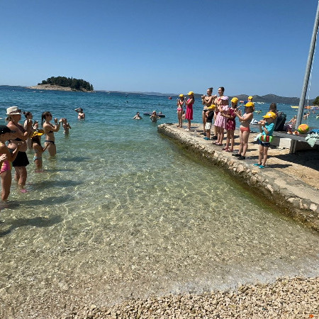 [6e9d3a8d-5efd-4dc8-a55a-21276d1b0321.jpeg]