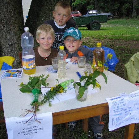 [ruzne-23-resize.jpeg]