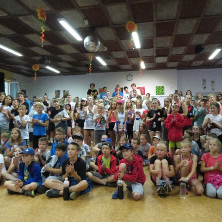 [3.-den-1.7-9-.jpeg]