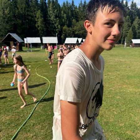 [0feaa5c2-baa4-4a04-b518-fde3ac1ad8c5.jpeg]