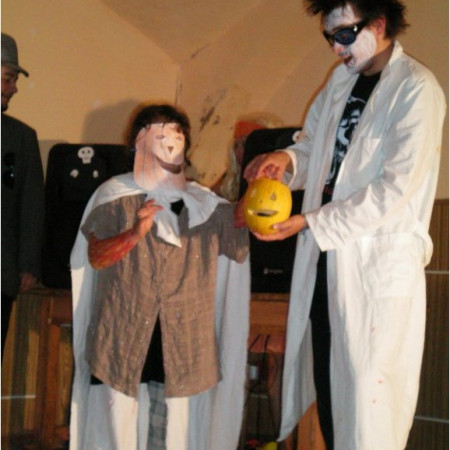 [100-0735-resize.jpeg]