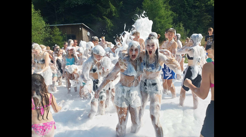 Léto bez hranic 1: Piráti z Karibiku