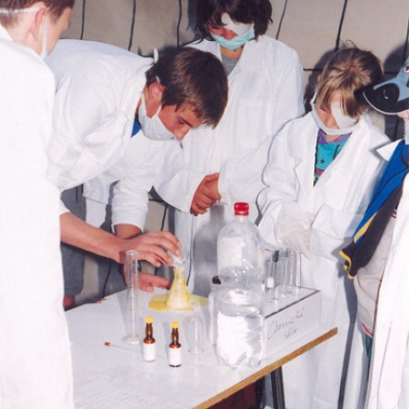 [10-vyrobaleku.jpeg]