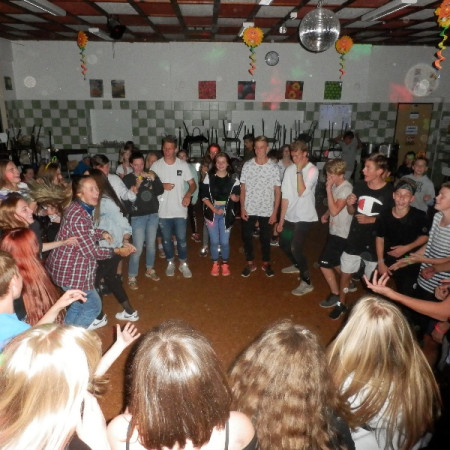 [12.-den-11.7-10-.jpeg]