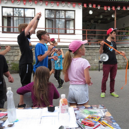 [12.-den-10.7-5-.jpeg]