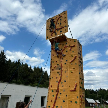 [0f4e2ea1-04be-4137-add1-132eac7b52aa.jpeg]