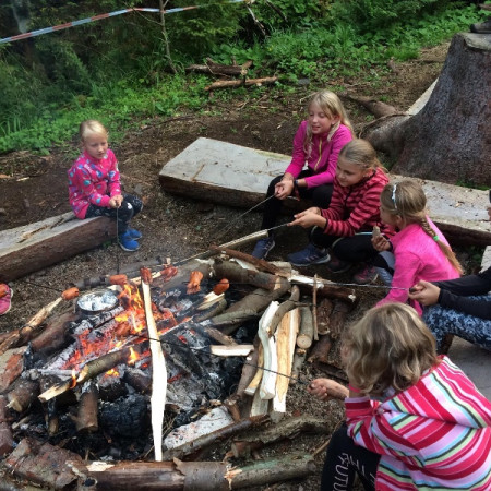 [68712893-464078154171656-9072003207361724416-n.jpeg]