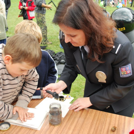 [policie-9-resize.jpeg]