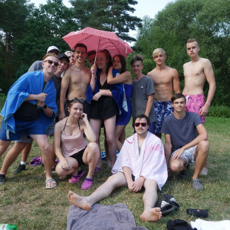 [4.-den-2.7-18-.jpeg]