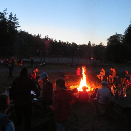 [5.-den-3.7-5-.jpeg]