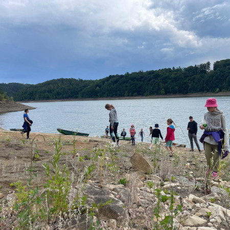 [dae3f10c-aeb1-4a75-8ef8-82f623e3bf5b.jpeg]