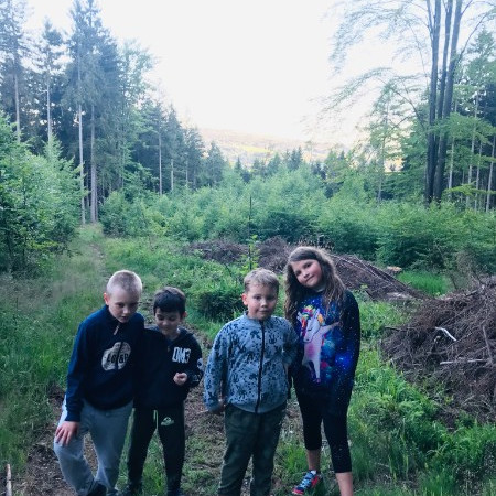 [4c9d9770-d1af-4efc-8ce7-2e5f33d68ee8.jpeg]