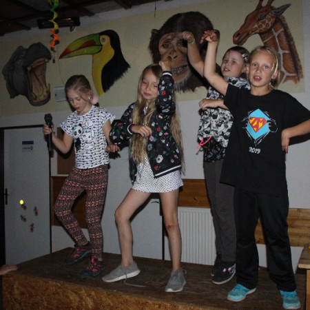 [10.-den-8.7-23-.jpeg]