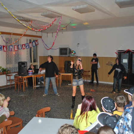 [megashow-1-resize.jpeg]