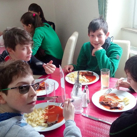 [2-img-20170206-123109.jpeg]