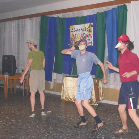 [megashow-2-resize.jpeg]