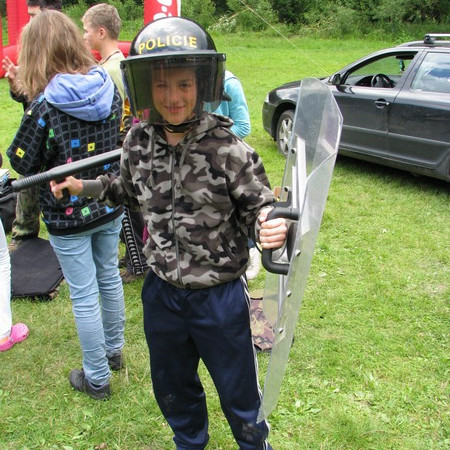 [policie-31-resize.jpeg]