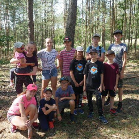 [6.-den-4.7-9-.jpeg]