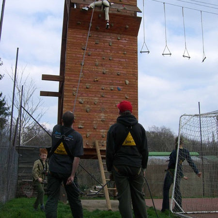 [13-lezecka-stena.jpeg]