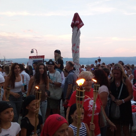 [img-20180818-194244.jpeg]