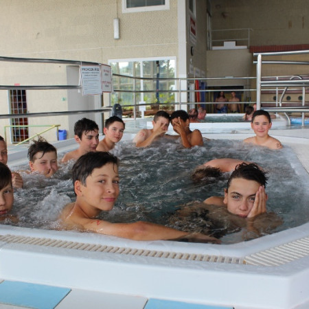 [10.-den-8.7-15-.jpeg]