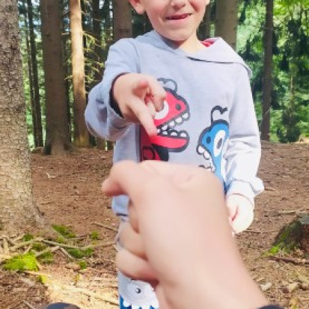 [12f149fe-b4d5-40da-9b78-3b3338f8ded9.jpeg]