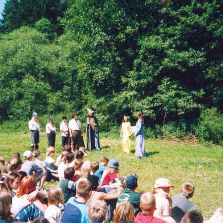 [divadloke2etape-druzinkavroklinceselfy.jpeg]