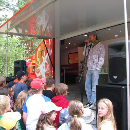 [e-on-day-11-resize.jpeg]