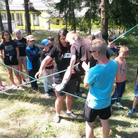 [6.-den-4.7-7-.jpeg]