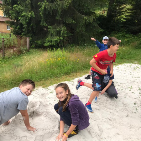 [2e16a8b3-cf32-4ffb-b84f-d32d0d6793af.jpeg]